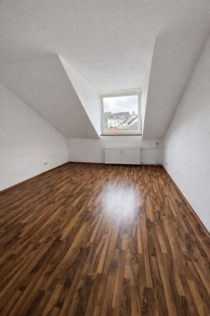 Prenájom bytu 3-izbový 87 m², Gathe 67A, Wuppertal, Severné Porýnie - Westfálsko Prenájom bytu 3-izbový 87 m², Gathe 67A, Wuppertal, Severné Porýnie - Westfálsko