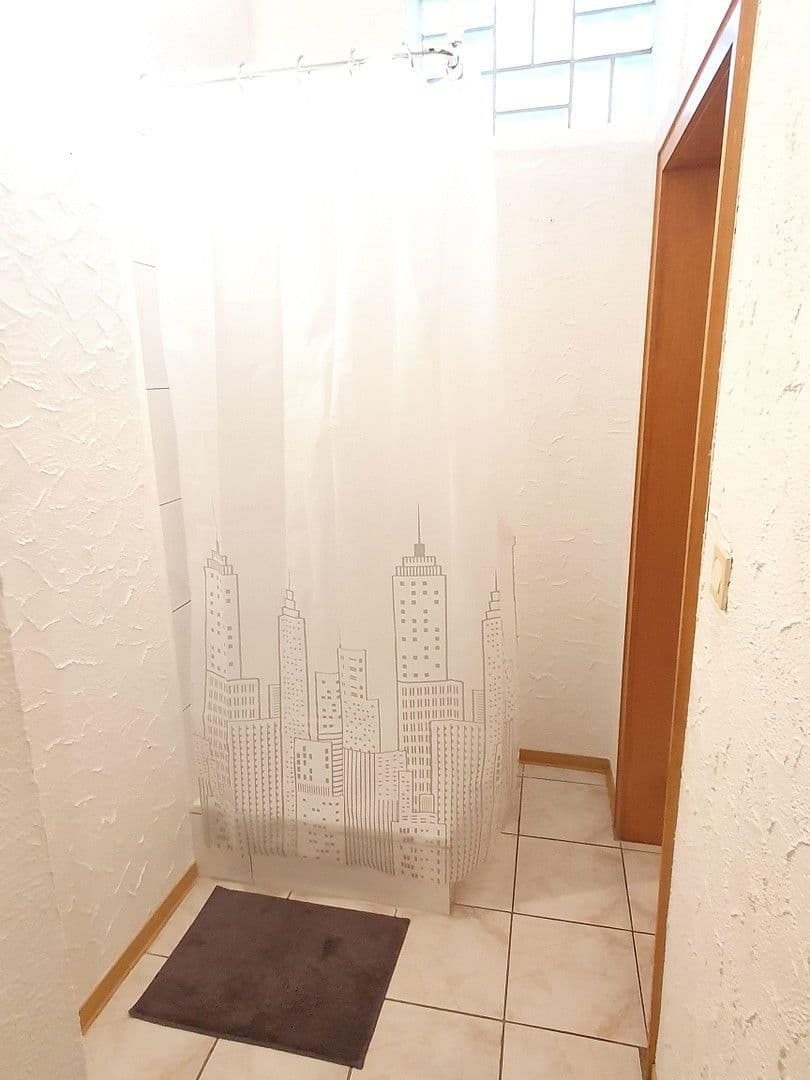 Prenájom bytu 3-izbový 70 m², Schillerstraße 6, St. Leon-Rot, Bádensko-Wurttembersko Prenájom bytu 3-izbový 70 m², Schillerstraße 6, St. Leon-Rot, Bádensko-Wurttembersko