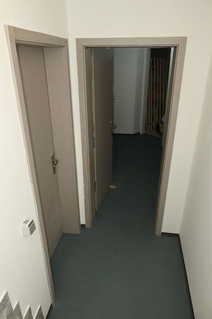 Predaj domu 469 m², pozemek 819 m², Neuwied, Porýnie-Falcko Predaj domu 469 m², pozemek 819 m², Neuwied, Porýnie-Falcko