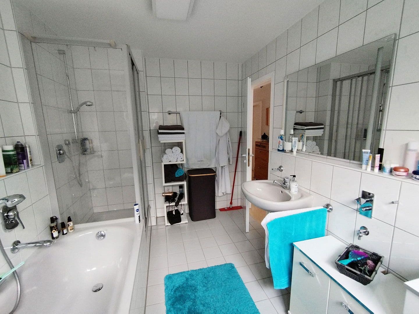 Prenájom bytu 3-izbový 83 m², Ebersbach an der Fils, Bádensko-Wurttembersko Prenájom bytu 3-izbový 83 m², Ebersbach an der Fils, Bádensko-Wurttembersko