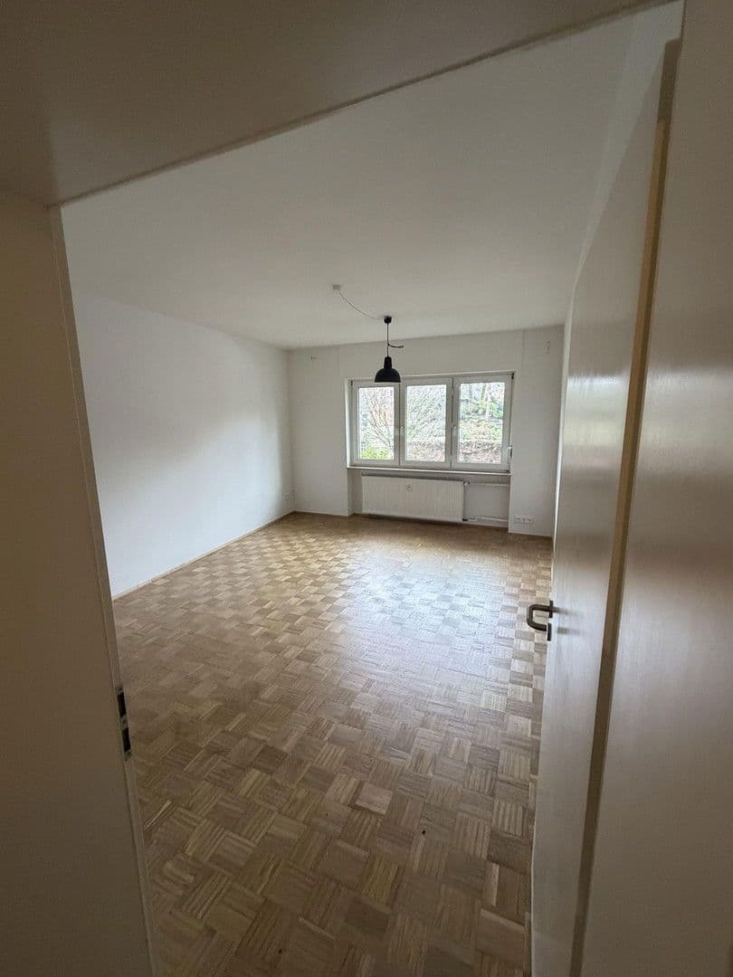 Prenájom bytu 2-izbový 51 m², Mauerweg 12, Frankfurt, Hesensko Prenájom bytu 2-izbový 51 m², Mauerweg 12, Frankfurt, Hesensko