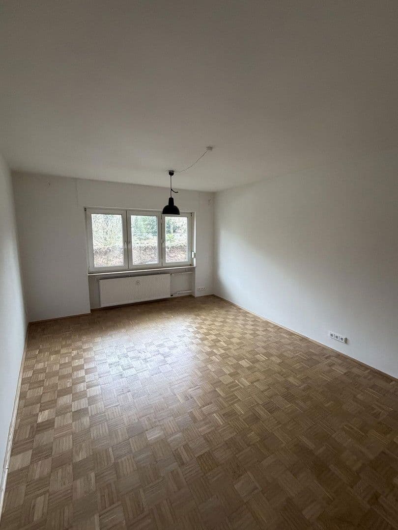 Prenájom bytu 2-izbový 51 m², Mauerweg 12, Frankfurt, Hesensko Prenájom bytu 2-izbový 51 m², Mauerweg 12, Frankfurt, Hesensko