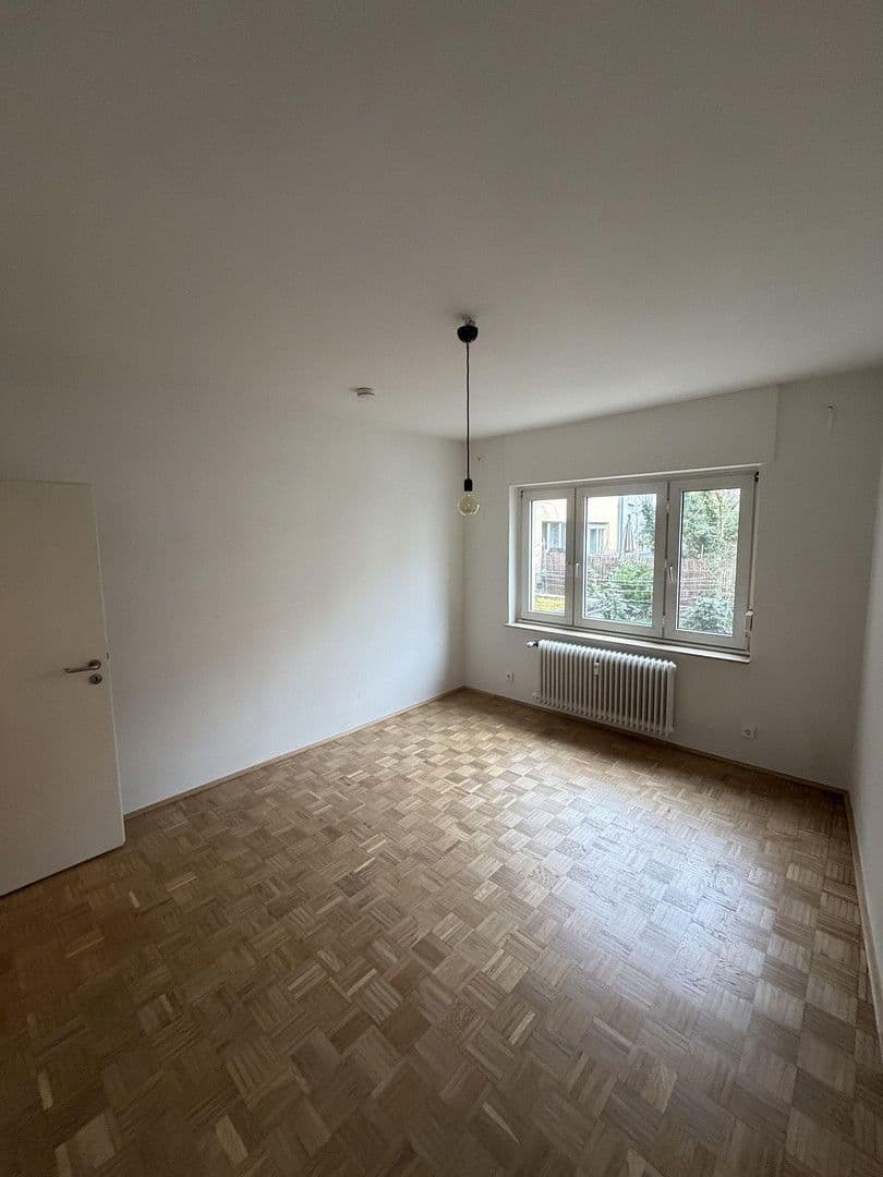 Prenájom bytu 2-izbový 51 m², Mauerweg 12, Frankfurt, Hesensko Prenájom bytu 2-izbový 51 m², Mauerweg 12, Frankfurt, Hesensko