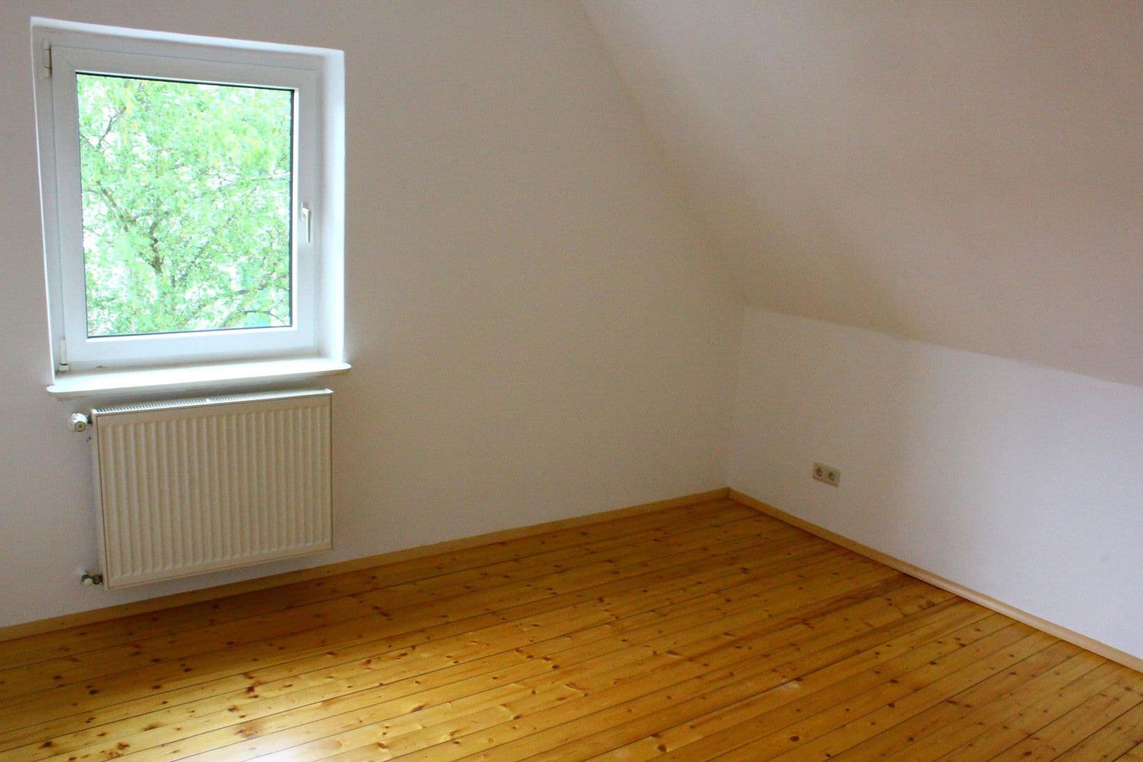 Predaj bytu 2-izbový 50 m², Gartenstraße 35, Neustadt Weinstraße, Porýnie-Falcko Predaj bytu 2-izbový 50 m², Gartenstraße 35, Neustadt Weinstraße, Porýnie-Falcko