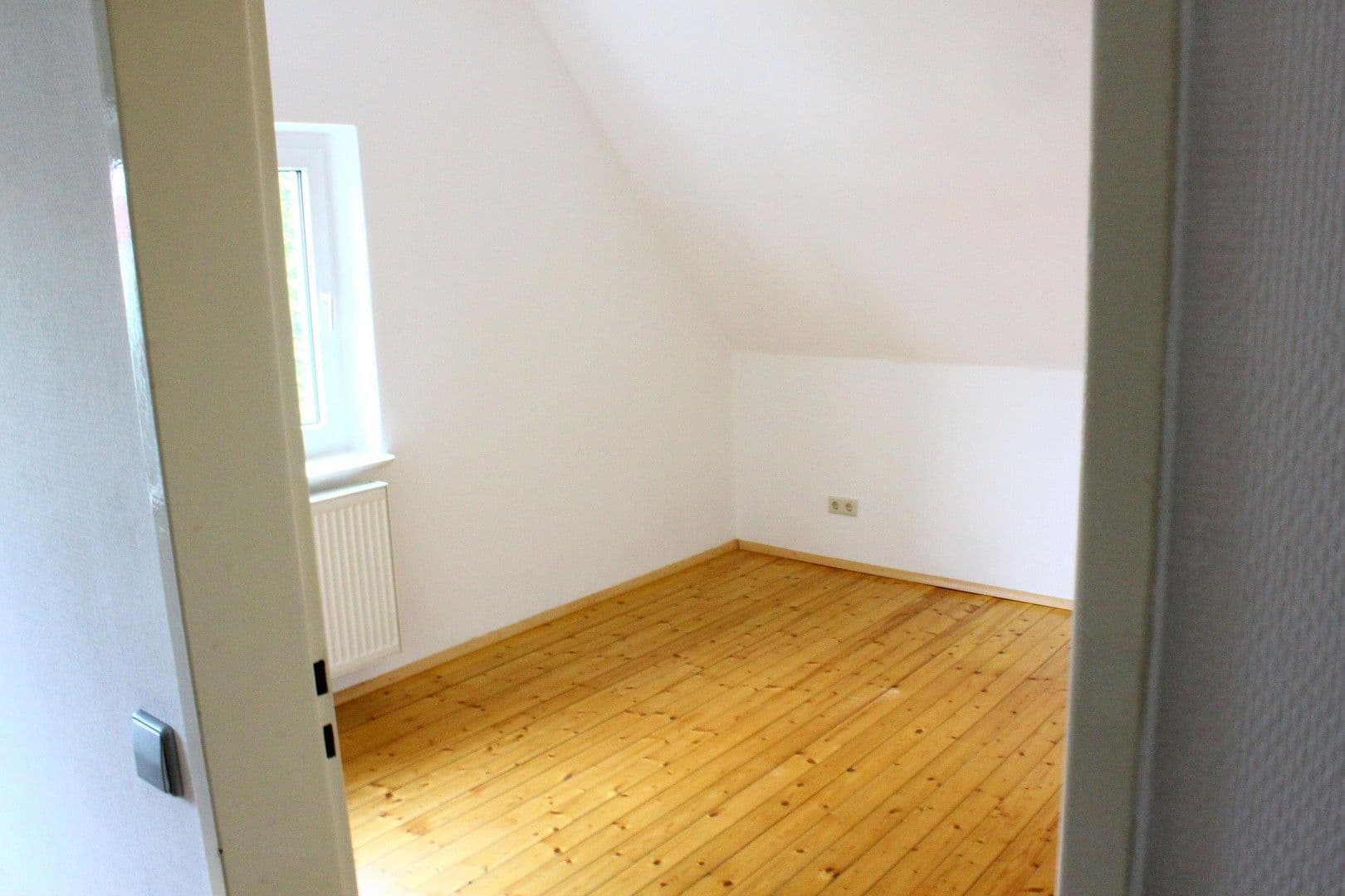 Predaj bytu 2-izbový 50 m², Gartenstraße 35, Neustadt Weinstraße, Porýnie-Falcko Predaj bytu 2-izbový 50 m², Gartenstraße 35, Neustadt Weinstraße, Porýnie-Falcko