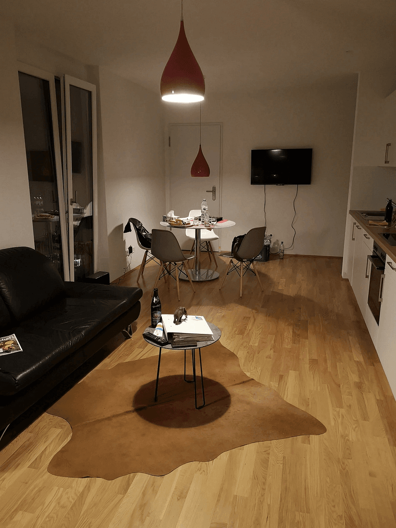 Prenájom bytu 2-izbový 52 m², München, Bavorsko Prenájom bytu 2-izbový 52 m², München, Bavorsko