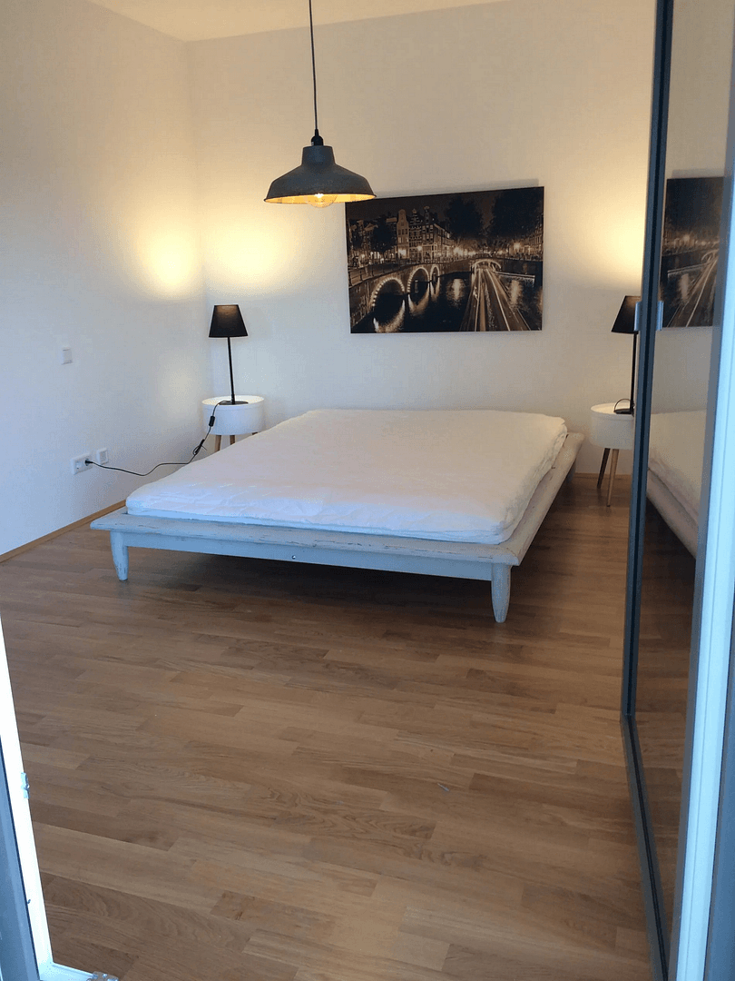 Prenájom bytu 2-izbový 52 m², München, Bavorsko Prenájom bytu 2-izbový 52 m², München, Bavorsko