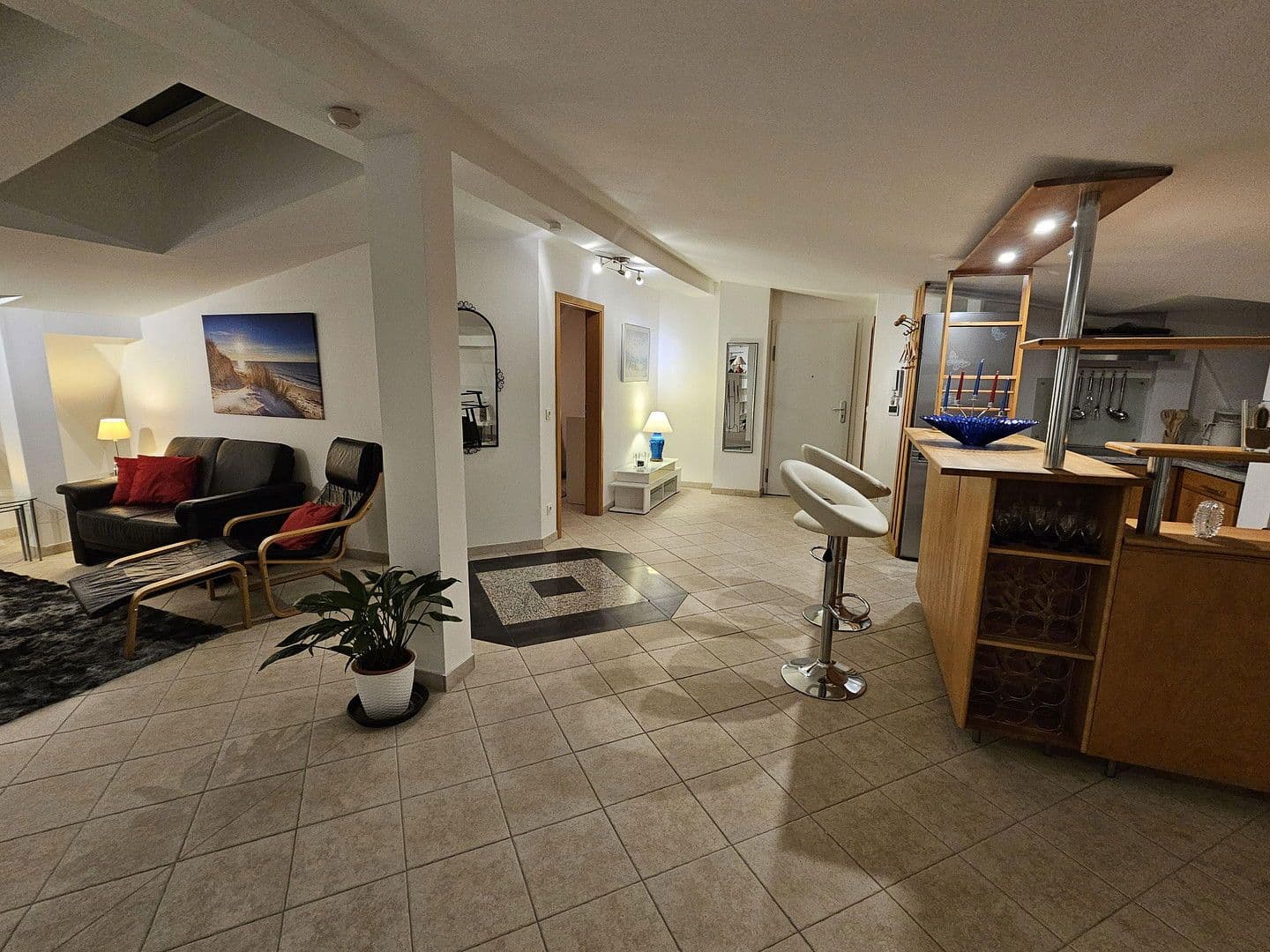 Prenájom bytu 2-izbový 67 m², München, Bavorsko Prenájom bytu 2-izbový 67 m², München, Bavorsko