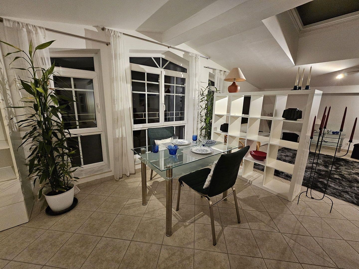 Prenájom bytu 2-izbový 67 m², München, Bavorsko Prenájom bytu 2-izbový 67 m², München, Bavorsko