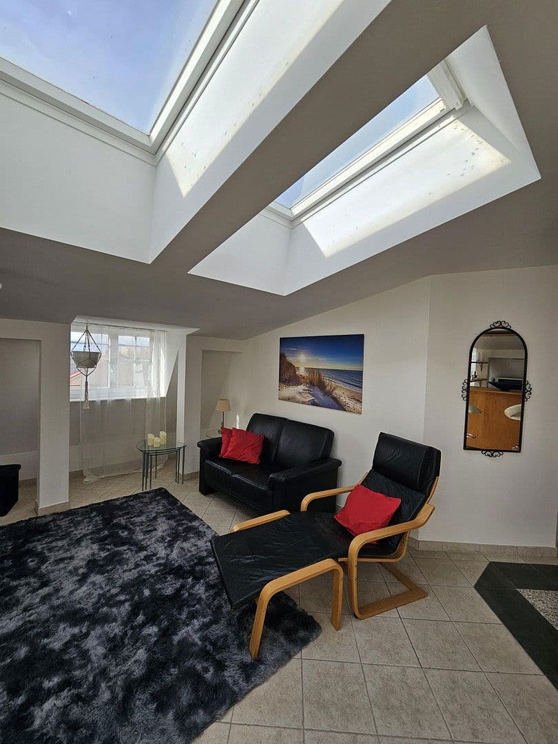 Prenájom bytu 2-izbový 67 m², München, Bavorsko Prenájom bytu 2-izbový 67 m², München, Bavorsko