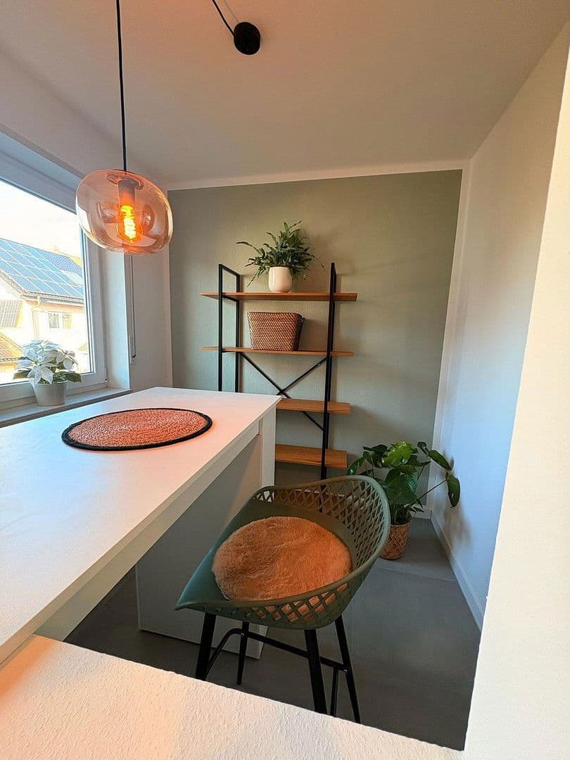 Prenájom bytu 3-izbový 80 m², Hockenheim, Bádensko-Wurttembersko Prenájom bytu 3-izbový 80 m², Hockenheim, Bádensko-Wurttembersko