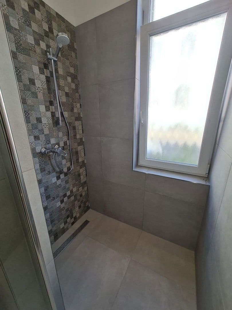 Predaj domu 309 m², pozemek 266 m², Liebknechtstraße 79, Oberhausen, Severné Porýnie - Westfálsko Predaj domu 309 m², pozemek 266 m², Liebknechtstraße 79, Oberhausen, Severné Porýnie - Westfálsko