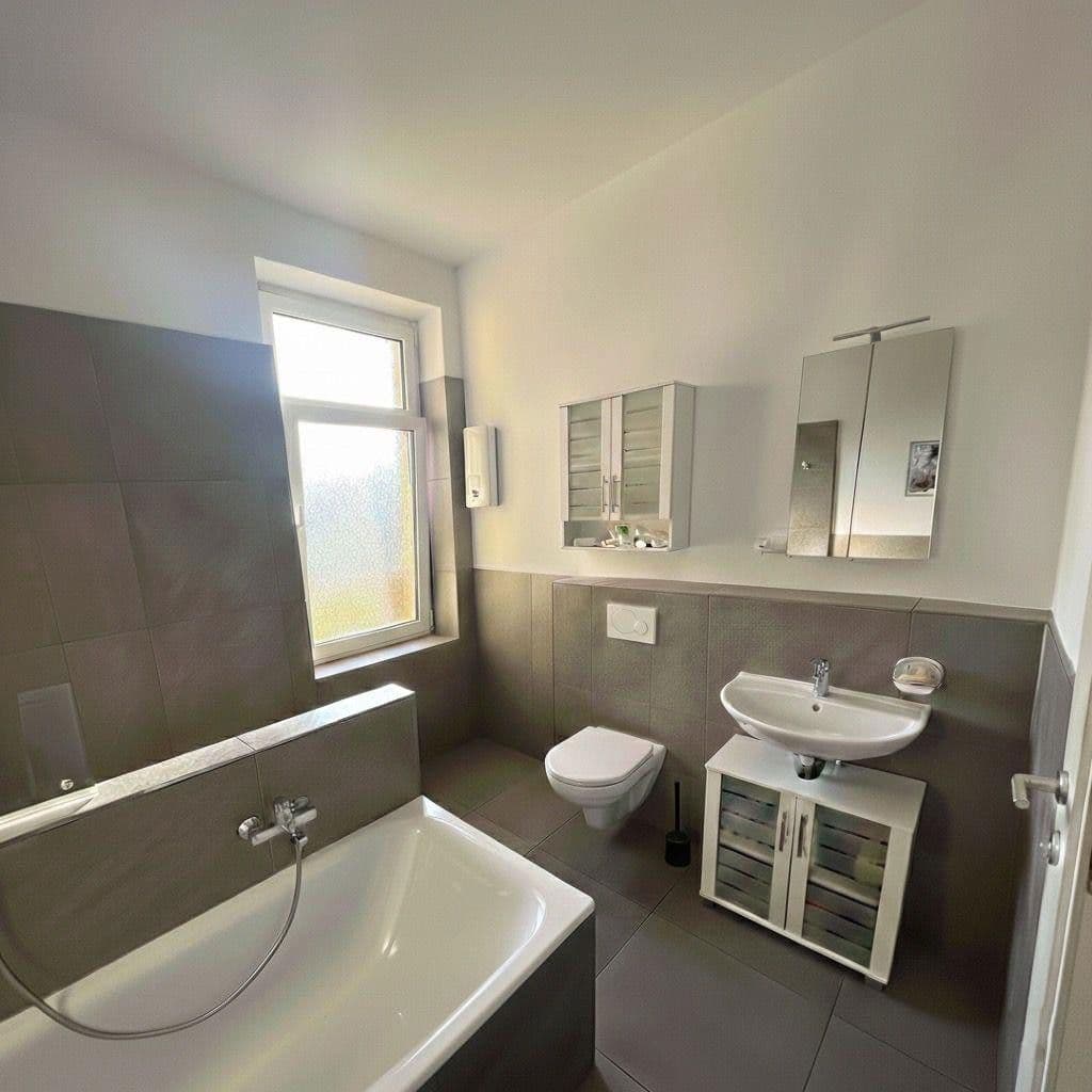 Predaj domu 309 m², pozemek 266 m², Liebknechtstraße 79, Oberhausen, Severné Porýnie - Westfálsko Predaj domu 309 m², pozemek 266 m², Liebknechtstraße 79, Oberhausen, Severné Porýnie - Westfálsko