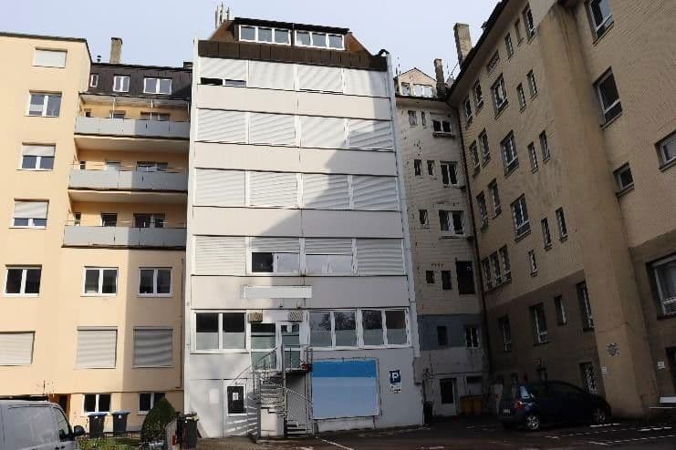 Predaj domu 882 m², pozemek 228 m², Bahnhofstraße 41, Geislingen an der Steige, Bádensko-Wurttembersko Predaj domu 882 m², pozemek 228 m², Bahnhofstraße 41, Geislingen an der Steige, Bádensko-Wurttembersko