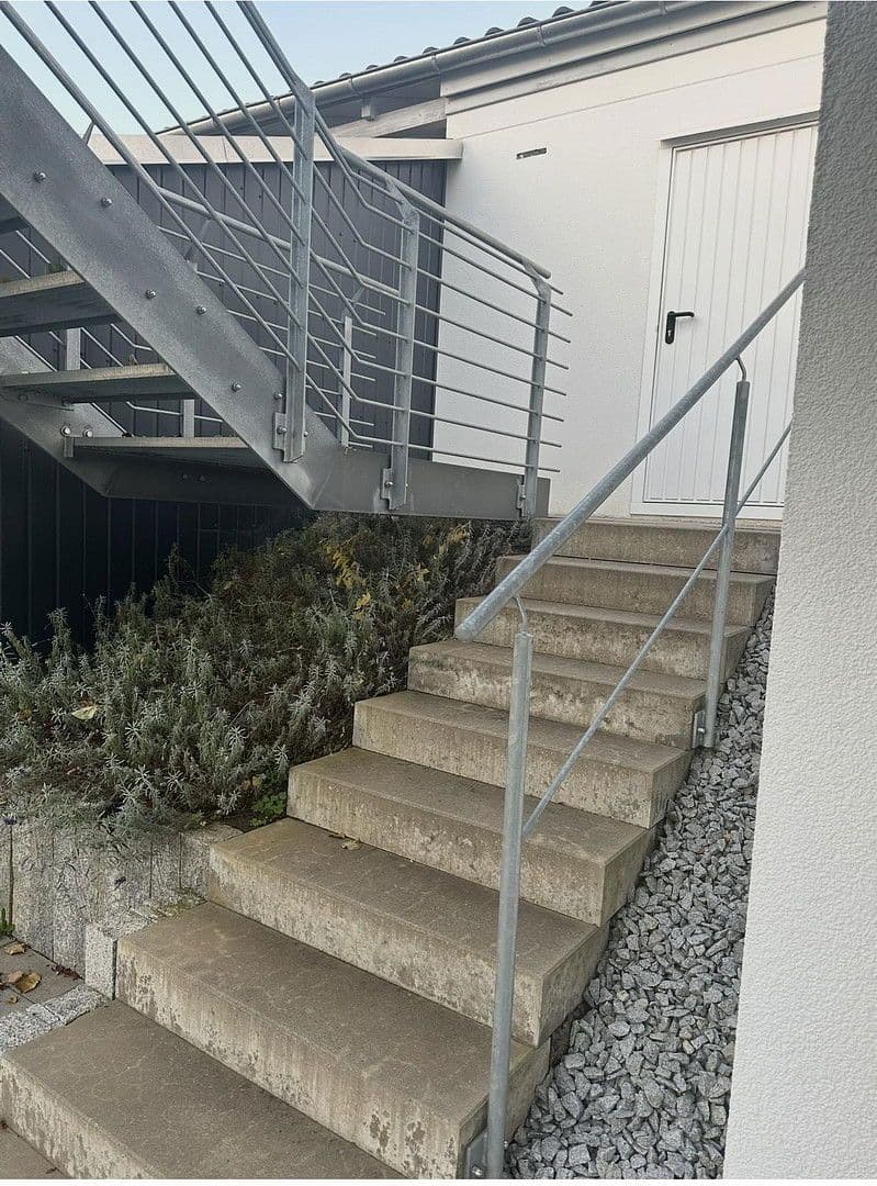 Predaj domu 146 m², pozemek 278 m², Schubertstraße 12, Großmehring, Bavorsko Predaj domu 146 m², pozemek 278 m², Schubertstraße 12, Großmehring, Bavorsko