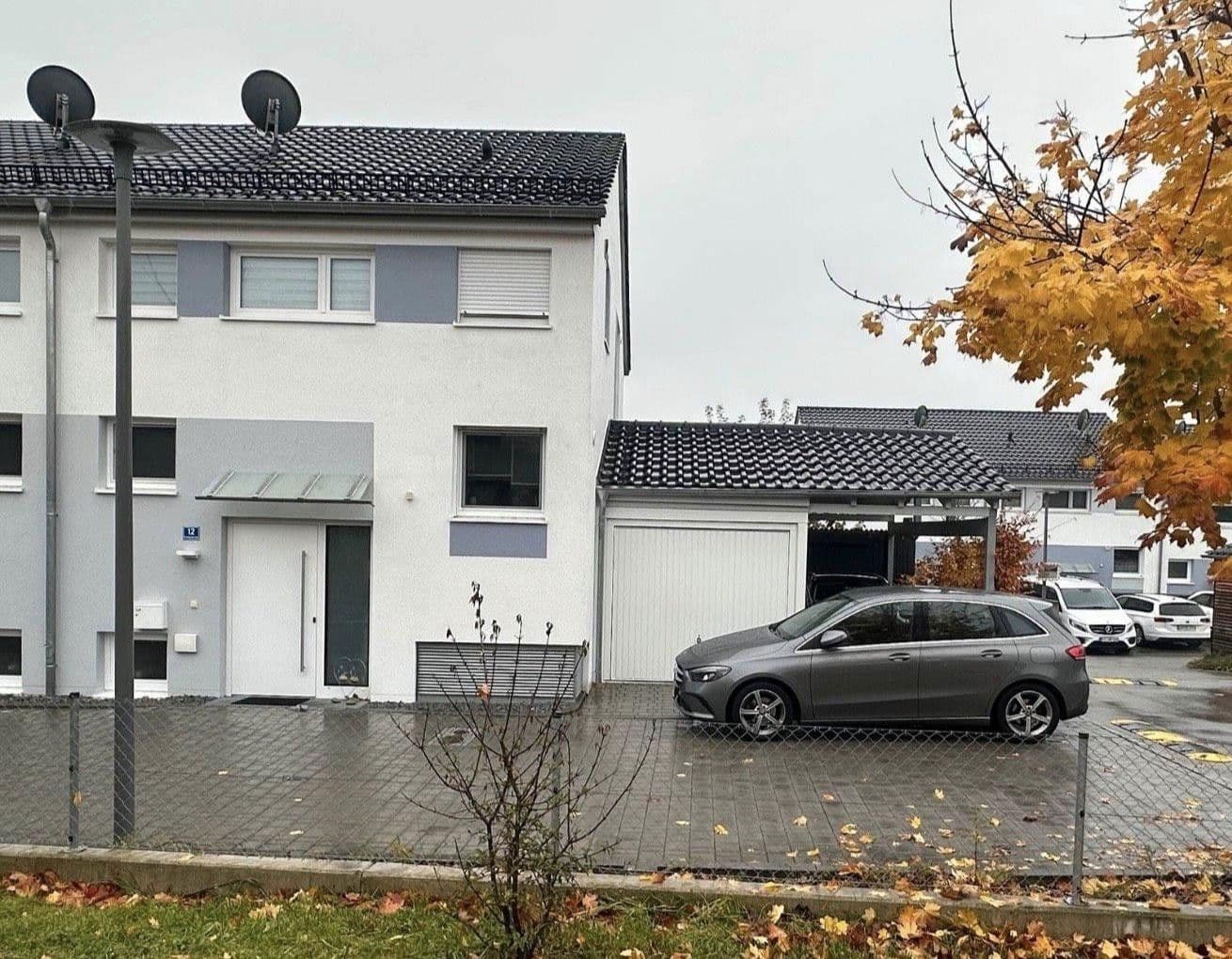 Predaj domu 146 m², pozemek 278 m², Schubertstraße 12, Großmehring, Bavorsko Predaj domu 146 m², pozemek 278 m², Schubertstraße 12, Großmehring, Bavorsko