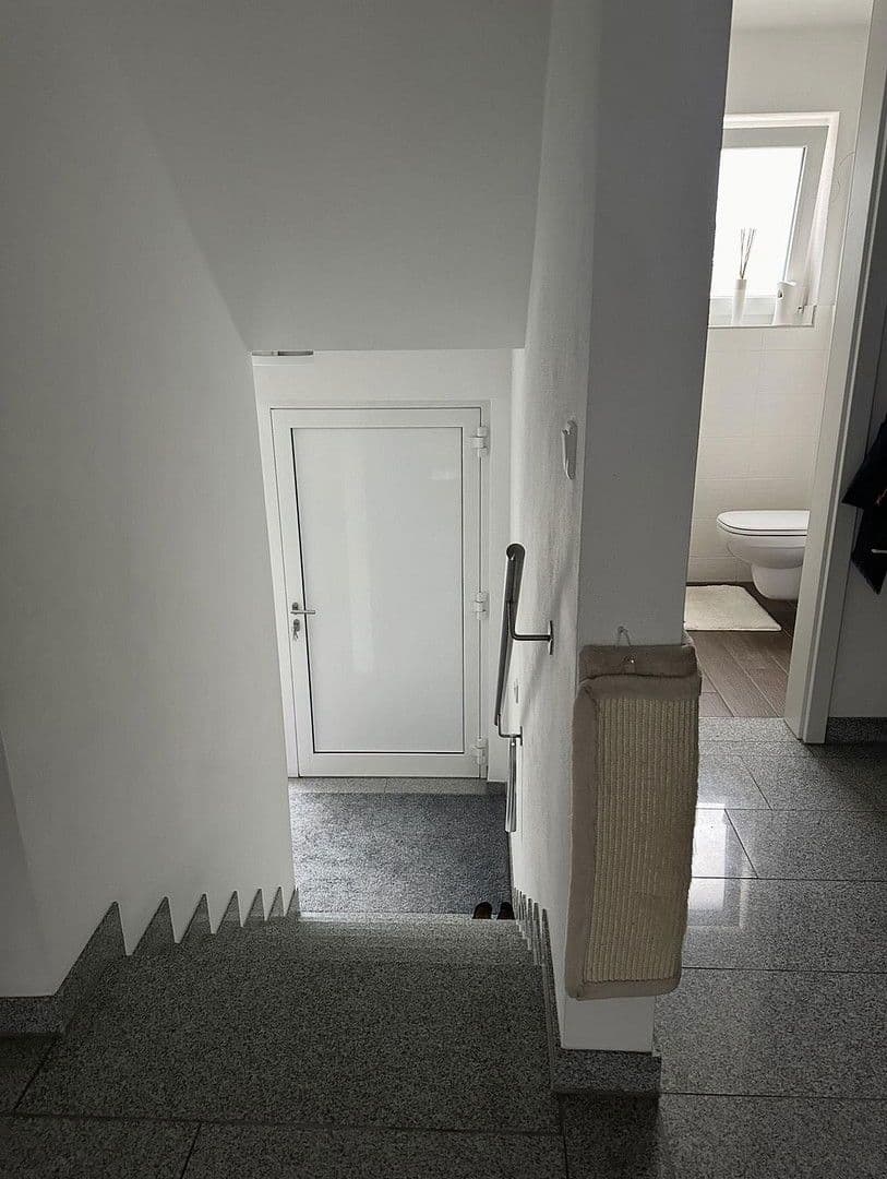 Predaj domu 146 m², pozemek 278 m², Schubertstraße 12, Großmehring, Bavorsko Predaj domu 146 m², pozemek 278 m², Schubertstraße 12, Großmehring, Bavorsko