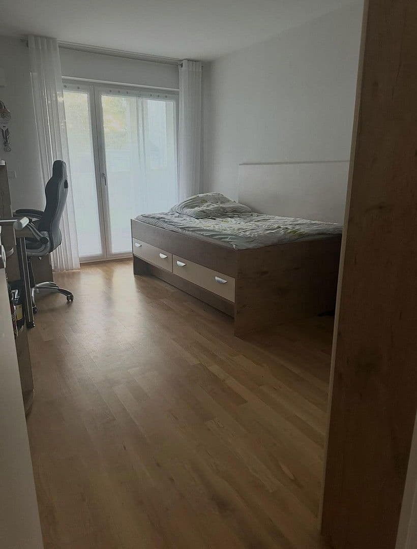 Predaj domu 146 m², pozemek 278 m², Schubertstraße 12, Großmehring, Bavorsko Predaj domu 146 m², pozemek 278 m², Schubertstraße 12, Großmehring, Bavorsko