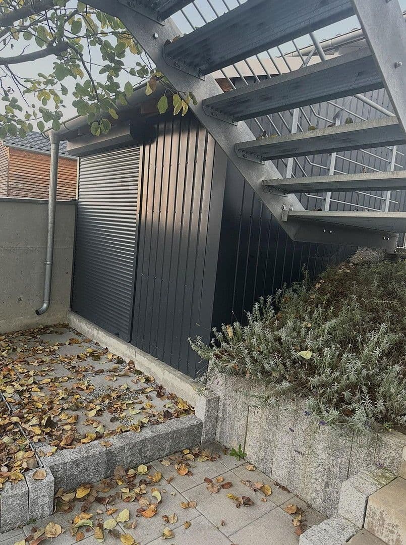 Predaj domu 146 m², pozemek 278 m², Schubertstraße 12, Großmehring, Bavorsko Predaj domu 146 m², pozemek 278 m², Schubertstraße 12, Großmehring, Bavorsko