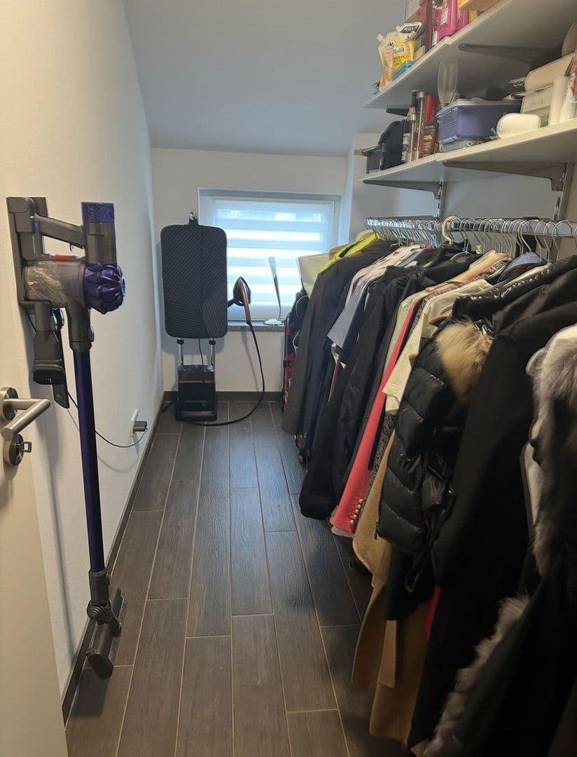 Predaj domu 146 m², pozemek 278 m², Schubertstraße 12, Großmehring, Bavorsko Predaj domu 146 m², pozemek 278 m², Schubertstraße 12, Großmehring, Bavorsko