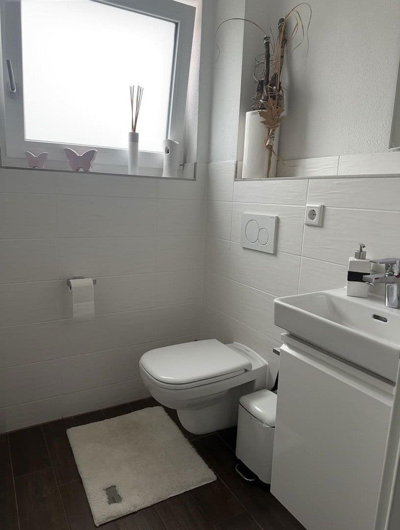 Predaj domu 146 m², pozemek 278 m², Schubertstraße 12, Großmehring, Bavorsko Predaj domu 146 m², pozemek 278 m², Schubertstraße 12, Großmehring, Bavorsko