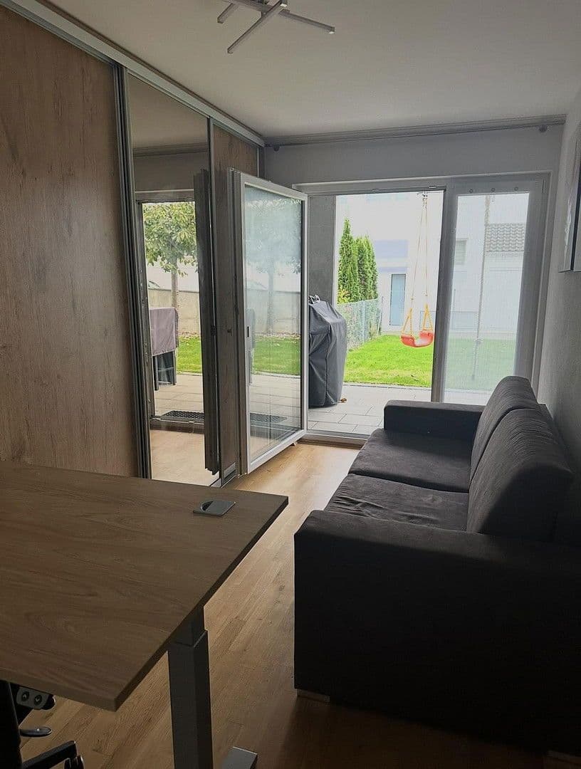 Predaj domu 146 m², pozemek 278 m², Schubertstraße 12, Großmehring, Bavorsko Predaj domu 146 m², pozemek 278 m², Schubertstraße 12, Großmehring, Bavorsko