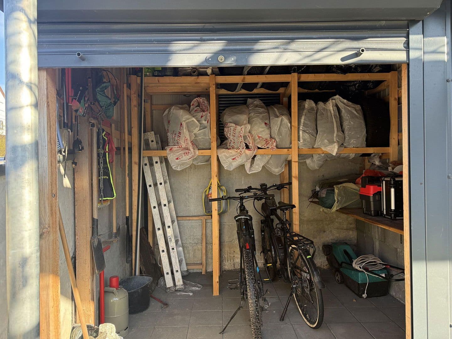 Predaj domu 146 m², pozemek 278 m², Schubertstraße 12, Großmehring, Bavorsko Predaj domu 146 m², pozemek 278 m², Schubertstraße 12, Großmehring, Bavorsko