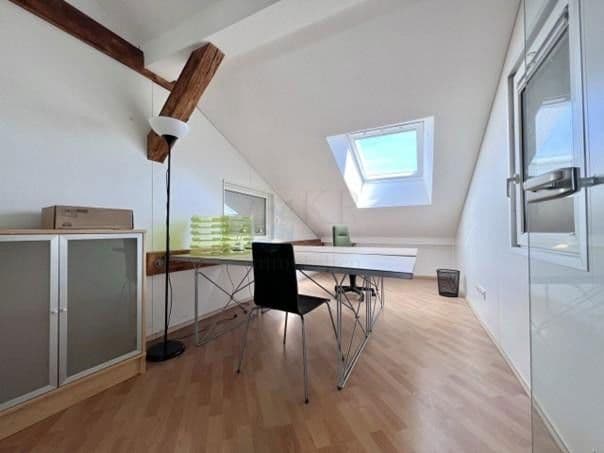 Prenájom kancelárie 330 m², wiesbaden-igstadt, Hesensko Prenájom kancelárie 330 m², wiesbaden-igstadt, Hesensko