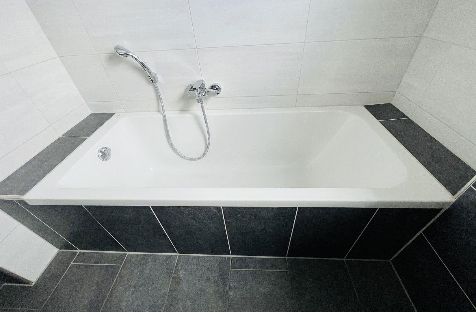 Prenájom bytu 3-izbový 99 m², Buchenstrasse 25 a, Andernach, Porýnie-Falcko Prenájom bytu 3-izbový 99 m², Buchenstrasse 25 a, Andernach, Porýnie-Falcko