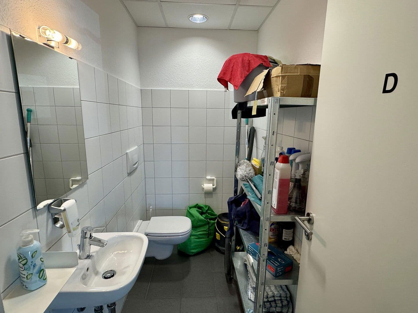 Prenájom kancelárie 93 m², Eisentalstr. 11, Waiblingen, Bádensko-Wurttembersko Prenájom kancelárie 93 m², Eisentalstr. 11, Waiblingen, Bádensko-Wurttembersko