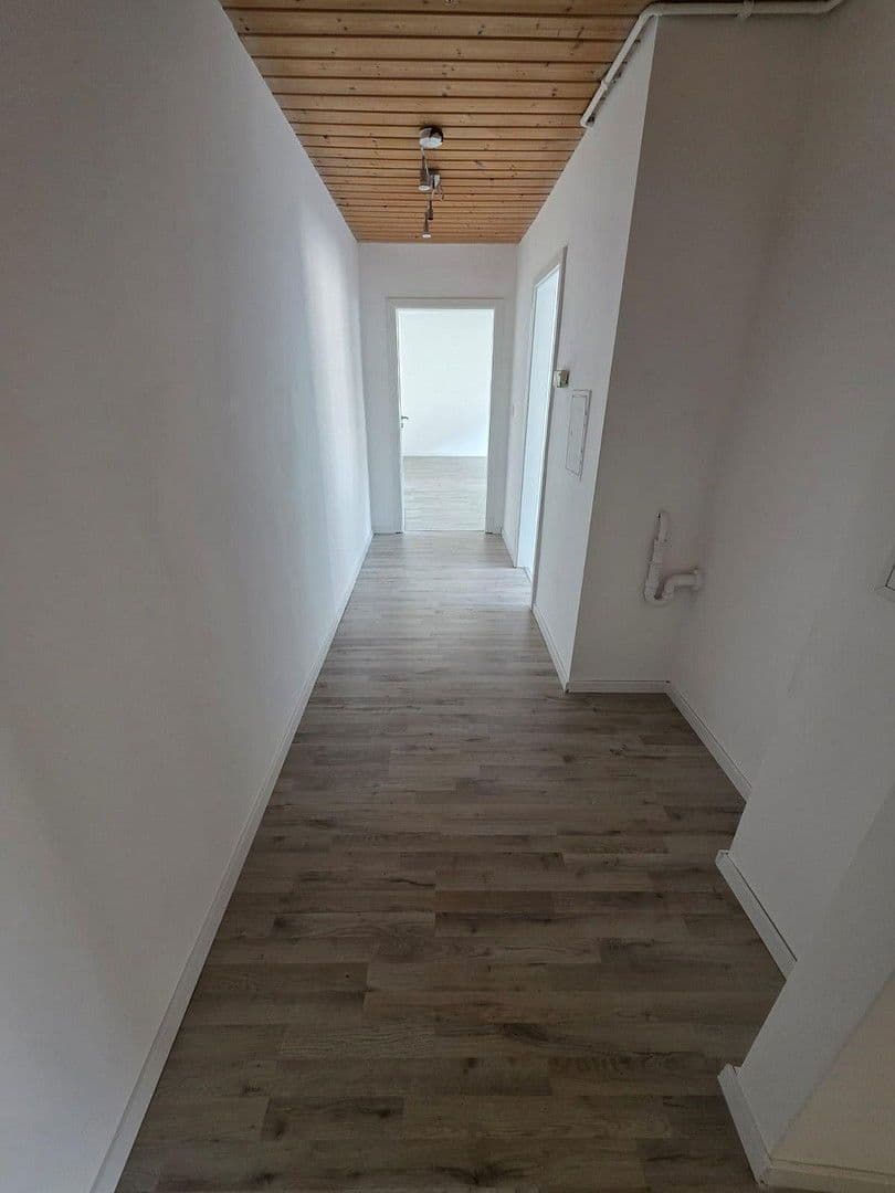 Prenájom bytu 2-izbový 68 m², Hohenstaufenstr. 56, Pforzheim, Bádensko-Wurttembersko Prenájom bytu 2-izbový 68 m², Hohenstaufenstr. 56, Pforzheim, Bádensko-Wurttembersko