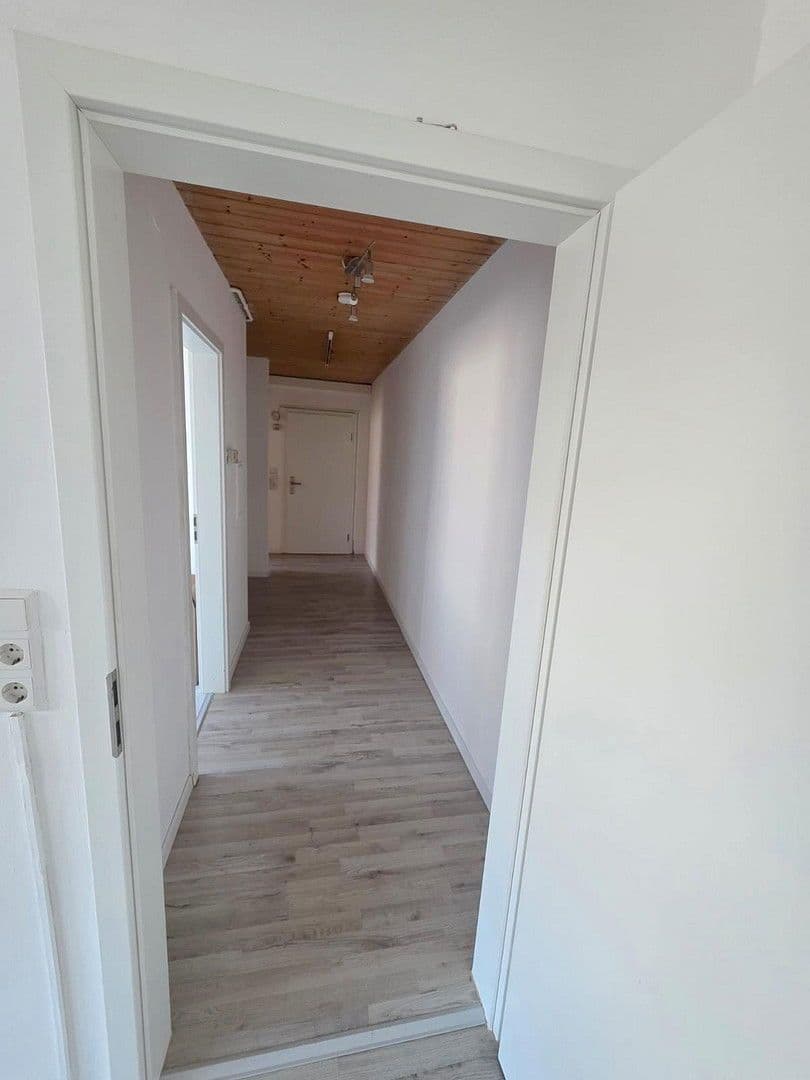 Prenájom bytu 2-izbový 68 m², Hohenstaufenstr. 56, Pforzheim, Bádensko-Wurttembersko Prenájom bytu 2-izbový 68 m², Hohenstaufenstr. 56, Pforzheim, Bádensko-Wurttembersko