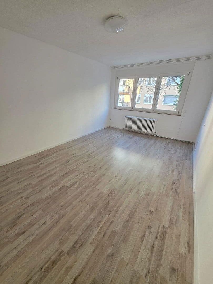 Prenájom bytu 2-izbový 68 m², Hohenstaufenstr. 56, Pforzheim, Bádensko-Wurttembersko Prenájom bytu 2-izbový 68 m², Hohenstaufenstr. 56, Pforzheim, Bádensko-Wurttembersko
