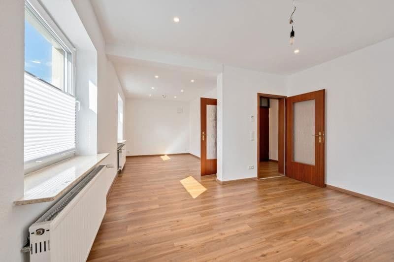 Predaj domu 183 m², pozemek 235 m², Heilbronn, Bádensko-Wurttembersko Predaj domu 183 m², pozemek 235 m², Heilbronn, Bádensko-Wurttembersko