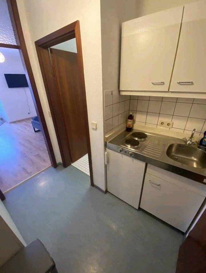 Prenájom bytu 1-izbový 25 m², B7, 17 A, Mannheim, Bádensko-Wurttembersko Prenájom bytu 1-izbový 25 m², B7, 17 A, Mannheim, Bádensko-Wurttembersko