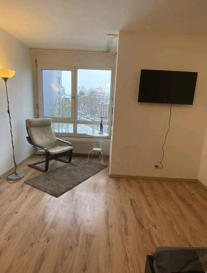 Prenájom bytu 1-izbový 25 m², B7, 17 A, Mannheim, Bádensko-Wurttembersko Prenájom bytu 1-izbový 25 m², B7, 17 A, Mannheim, Bádensko-Wurttembersko