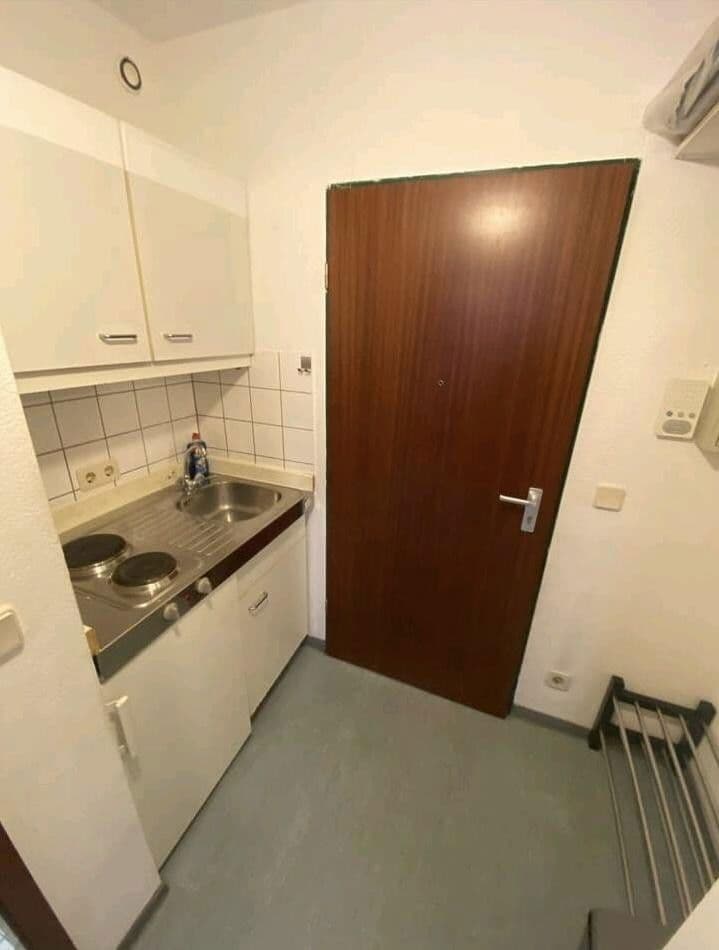 Prenájom bytu 1-izbový 25 m², B7, 17 A, Mannheim, Bádensko-Wurttembersko Prenájom bytu 1-izbový 25 m², B7, 17 A, Mannheim, Bádensko-Wurttembersko