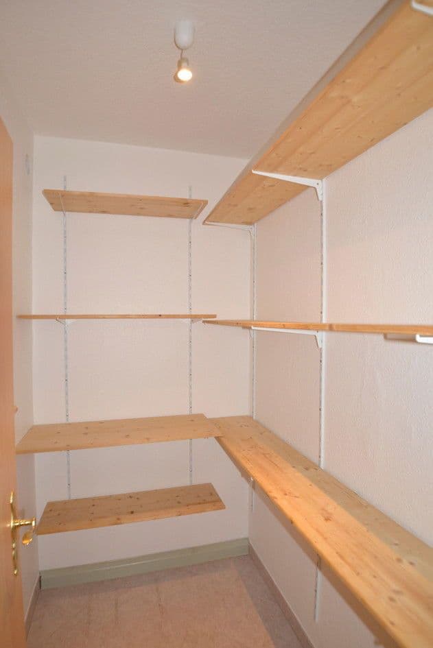 Predaj bytu 5-izbový 124 m², Brandenburgstr. 16, Wuppertal, Severné Porýnie - Westfálsko Predaj bytu 5-izbový 124 m², Brandenburgstr. 16, Wuppertal, Severné Porýnie - Westfálsko