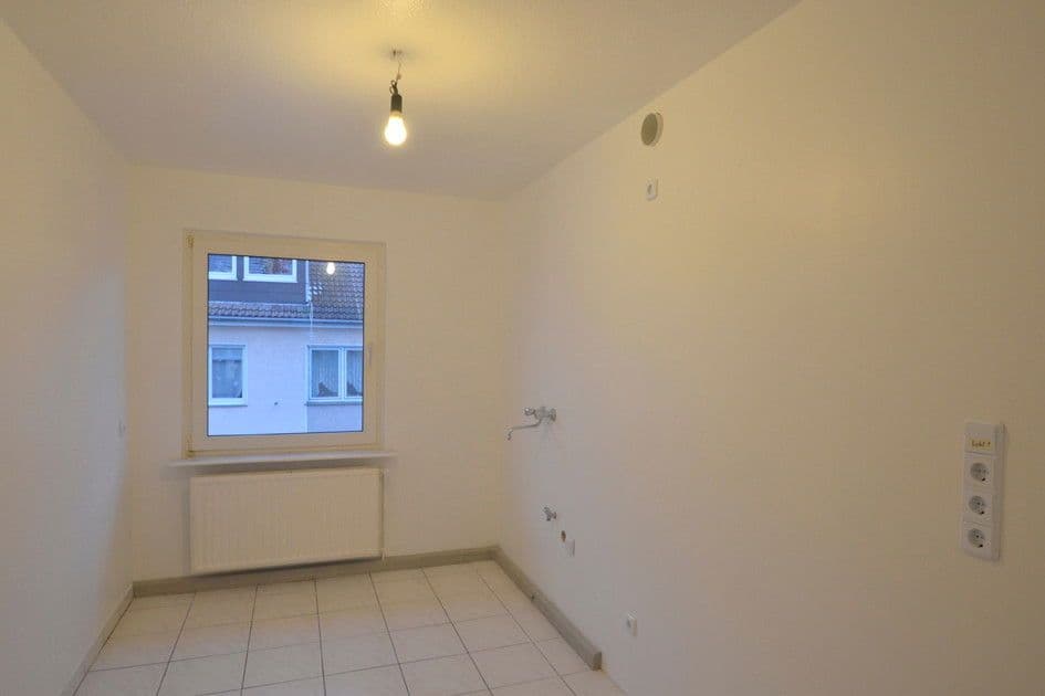 Predaj bytu 5-izbový 124 m², Brandenburgstr. 16, Wuppertal, Severné Porýnie - Westfálsko Predaj bytu 5-izbový 124 m², Brandenburgstr. 16, Wuppertal, Severné Porýnie - Westfálsko