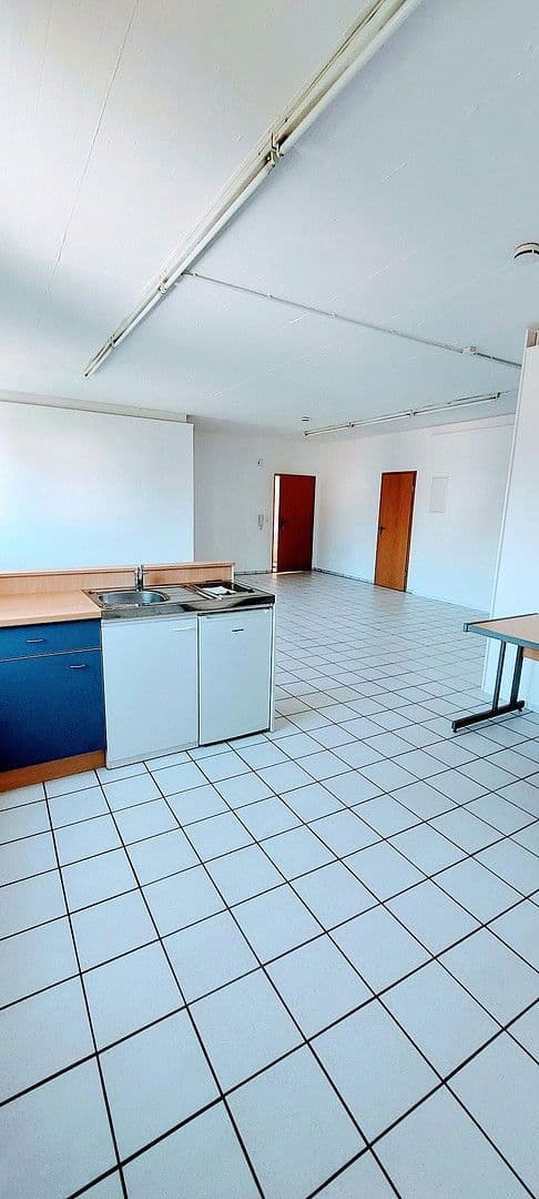 Prenájom kancelárie 58 m², Tratmoos 22, Niederneuching / Wolfsleben, Bavorsko Prenájom kancelárie 58 m², Tratmoos 22, Niederneuching / Wolfsleben, Bavorsko