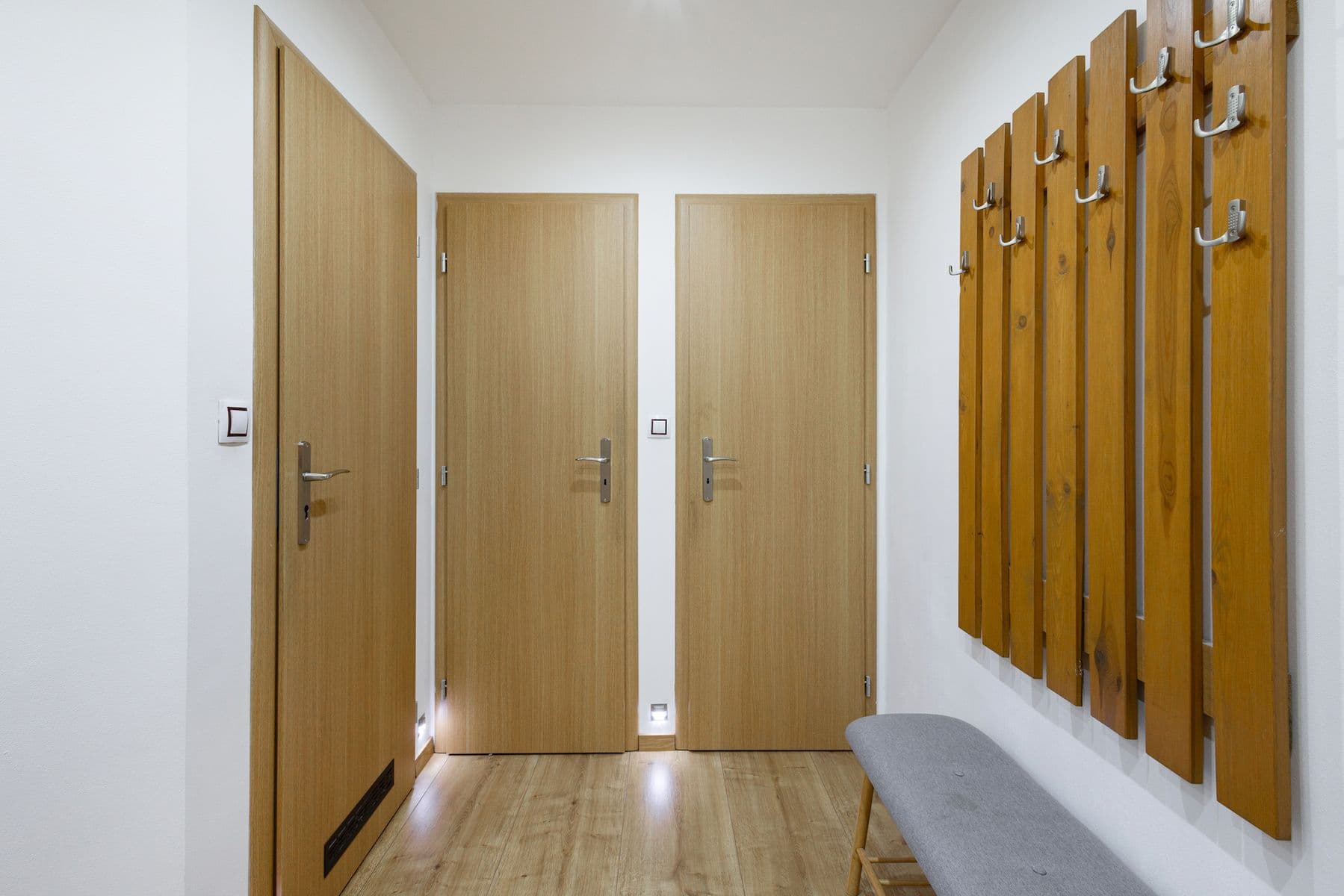 Predaj bytu 3-izbový 72 m², U Školky, , Praha Predaj bytu 3-izbový 72 m², U Školky, , Praha