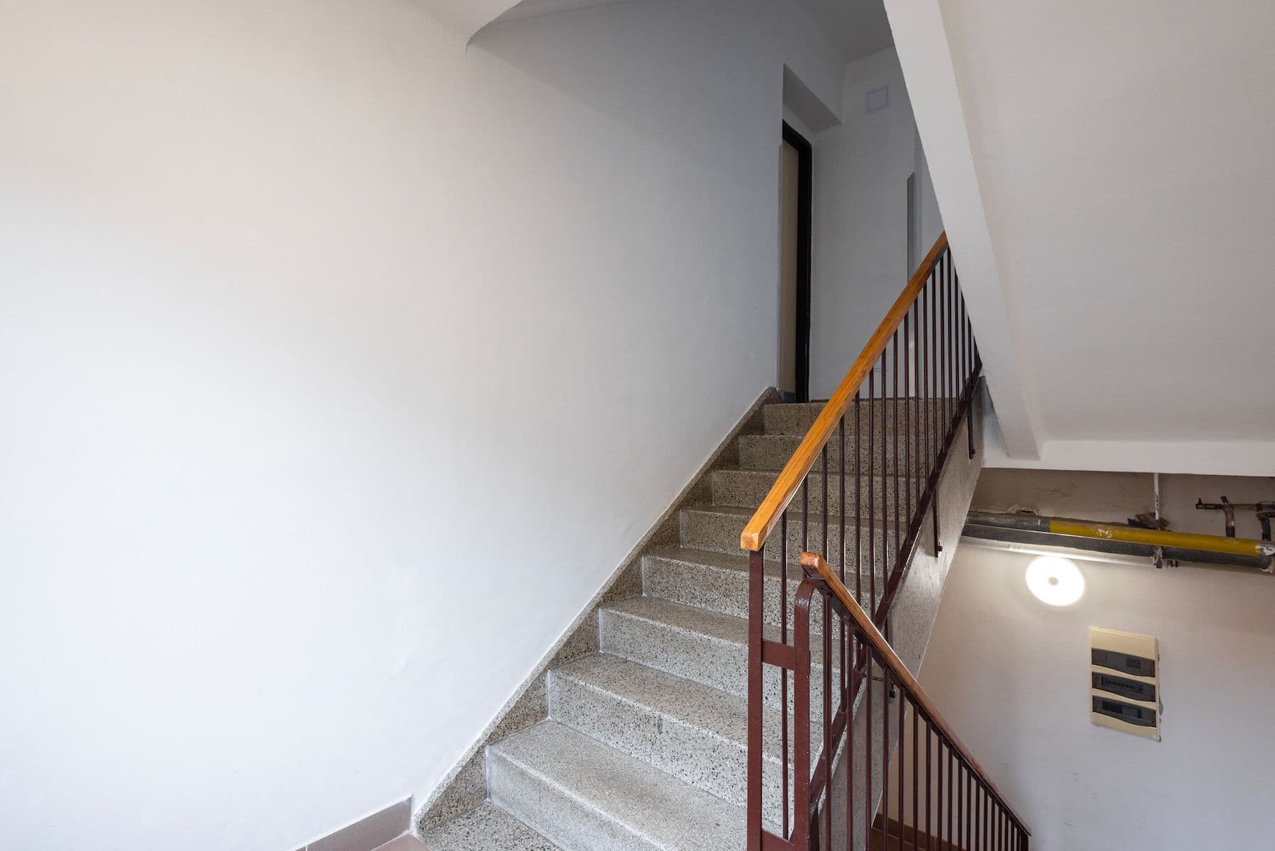 Predaj bytu 3-izbový 72 m², U Školky, , Praha Predaj bytu 3-izbový 72 m², U Školky, , Praha