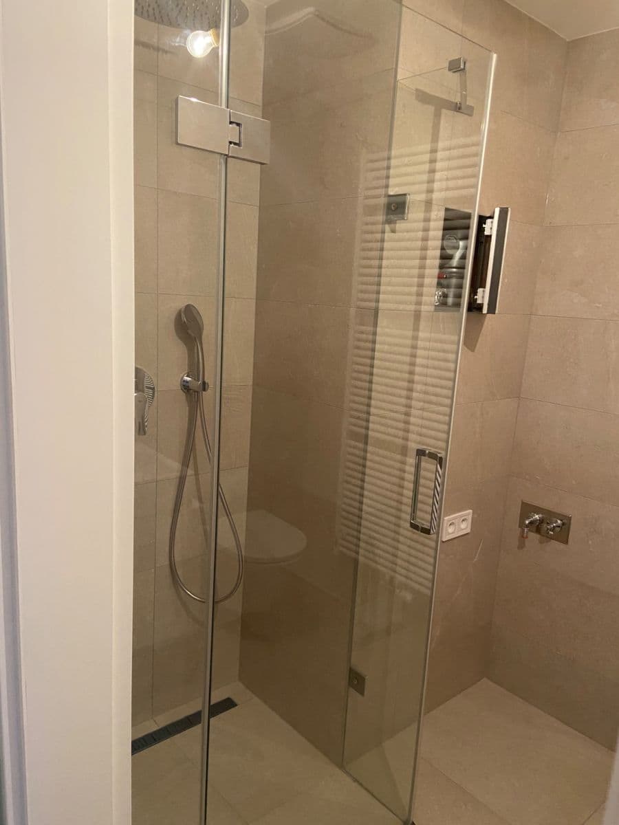 Prenájom bytu 1-izbový 25 m², Ke křížku, Kladno, Středočeský kraj Prenájom bytu 1-izbový 25 m², Ke křížku, Kladno, Středočeský kraj