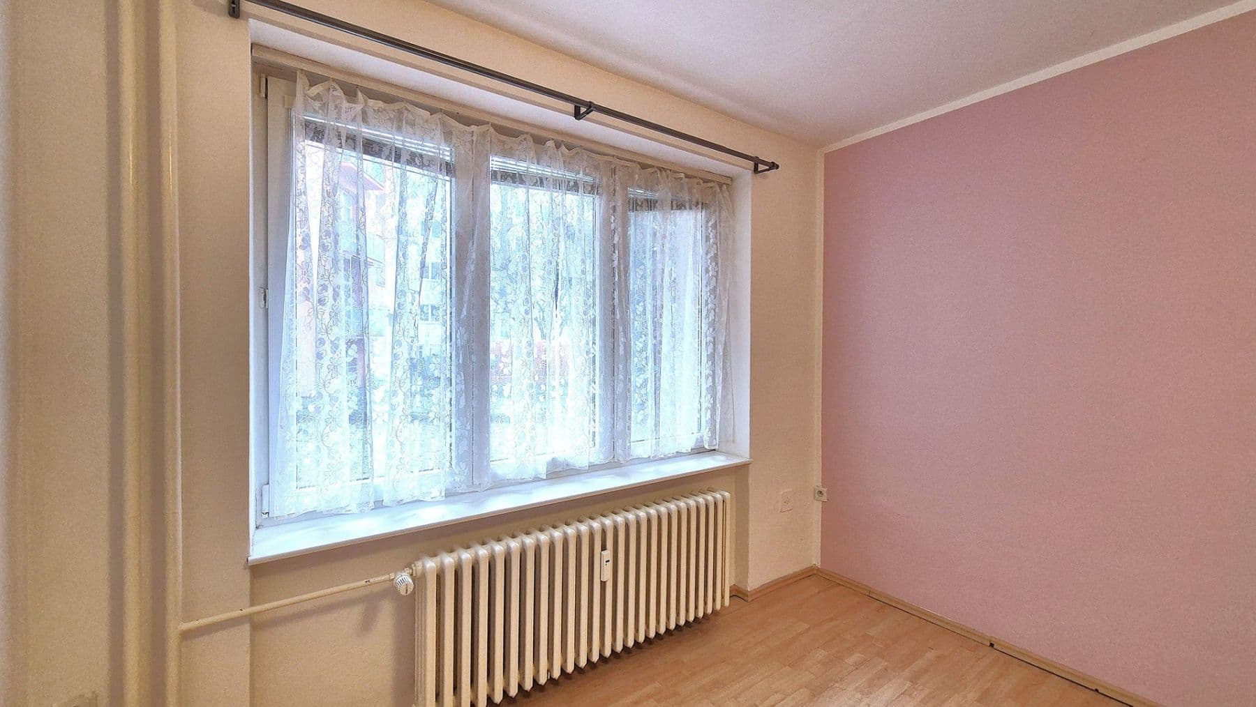Prenájom bytu 1-izbový 27 m², Renneská třída, Brno, Jihomoravský kraj Prenájom bytu 1-izbový 27 m², Renneská třída, Brno, Jihomoravský kraj