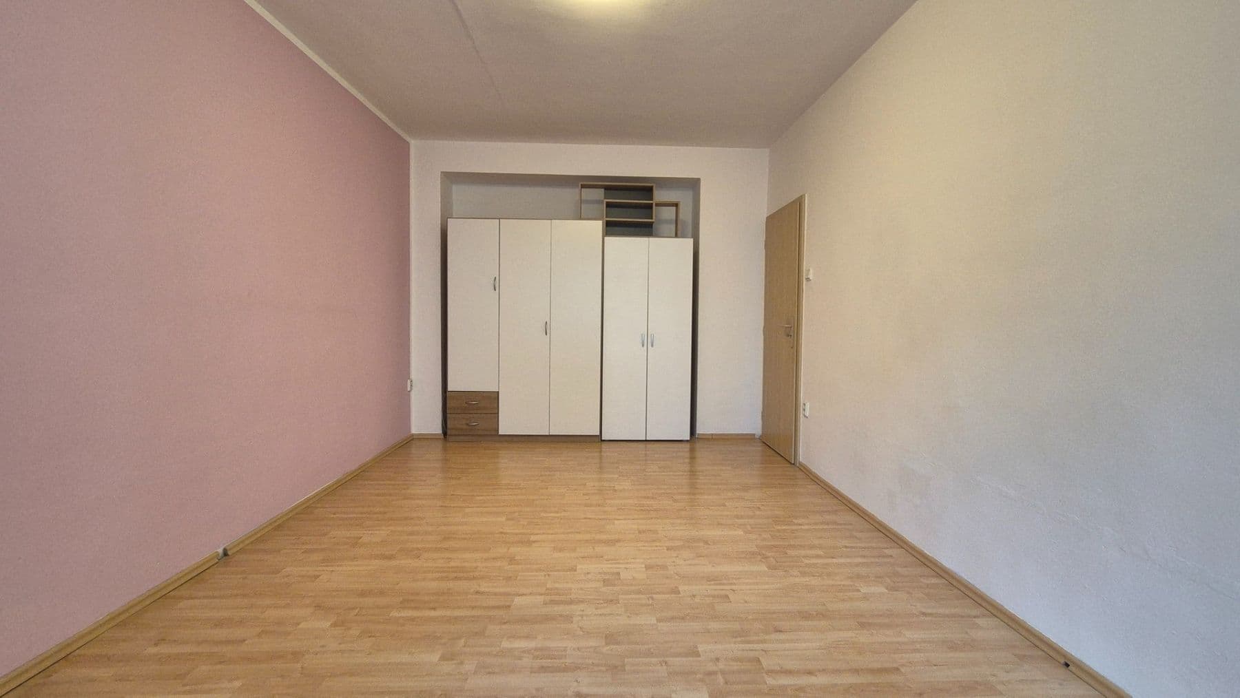 Prenájom bytu 1-izbový 27 m², Renneská třída, Brno, Jihomoravský kraj Prenájom bytu 1-izbový 27 m², Renneská třída, Brno, Jihomoravský kraj