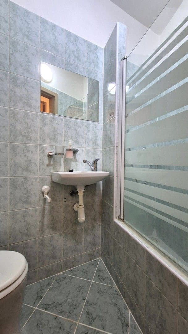 Prenájom bytu 1-izbový 27 m², Renneská třída, Brno, Jihomoravský kraj Prenájom bytu 1-izbový 27 m², Renneská třída, Brno, Jihomoravský kraj