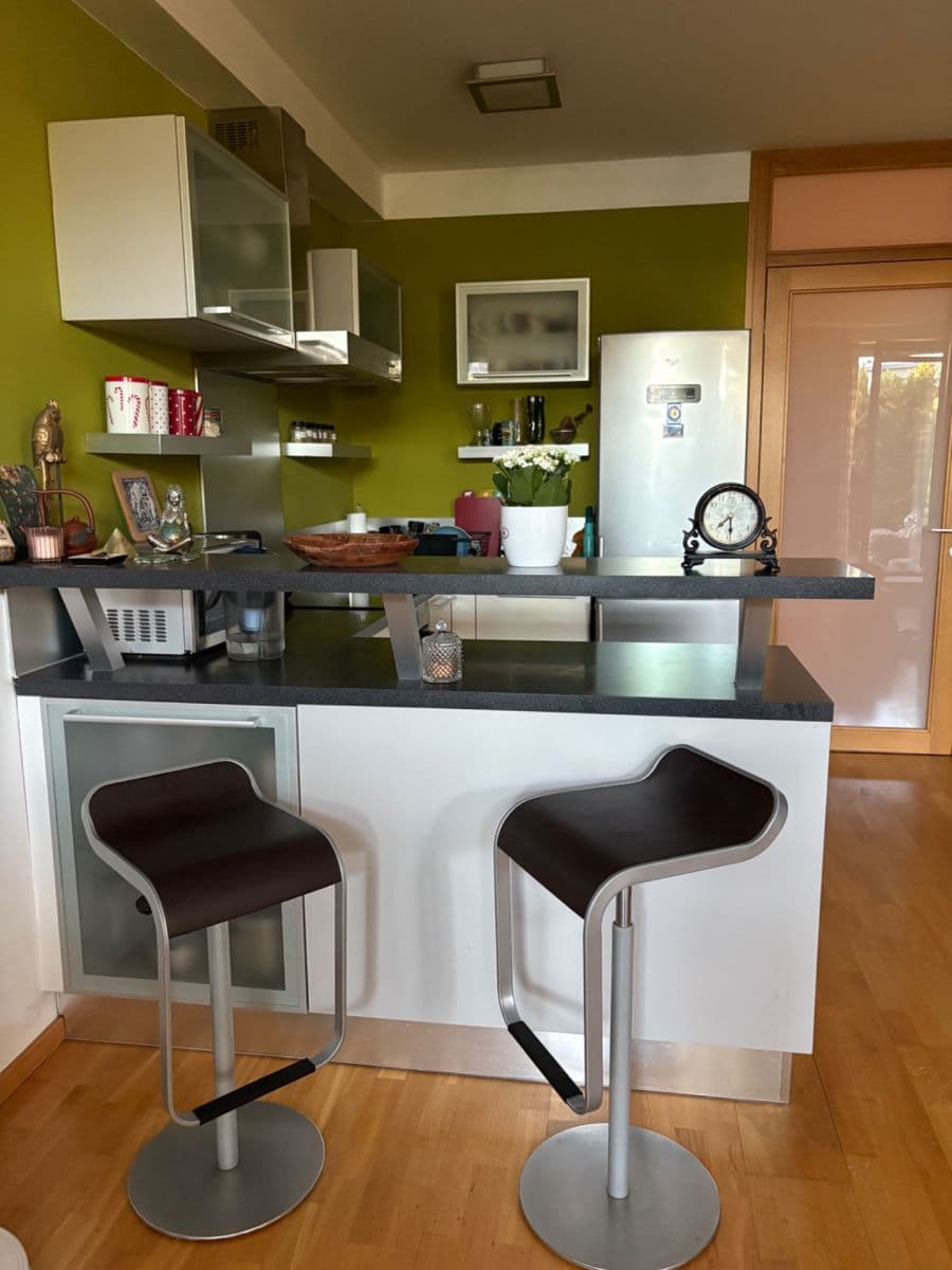 Prenájom bytu 1-izbový 47 m², Litoměřická, Praha, Praha Prenájom bytu 1-izbový 47 m², Litoměřická, Praha, Praha