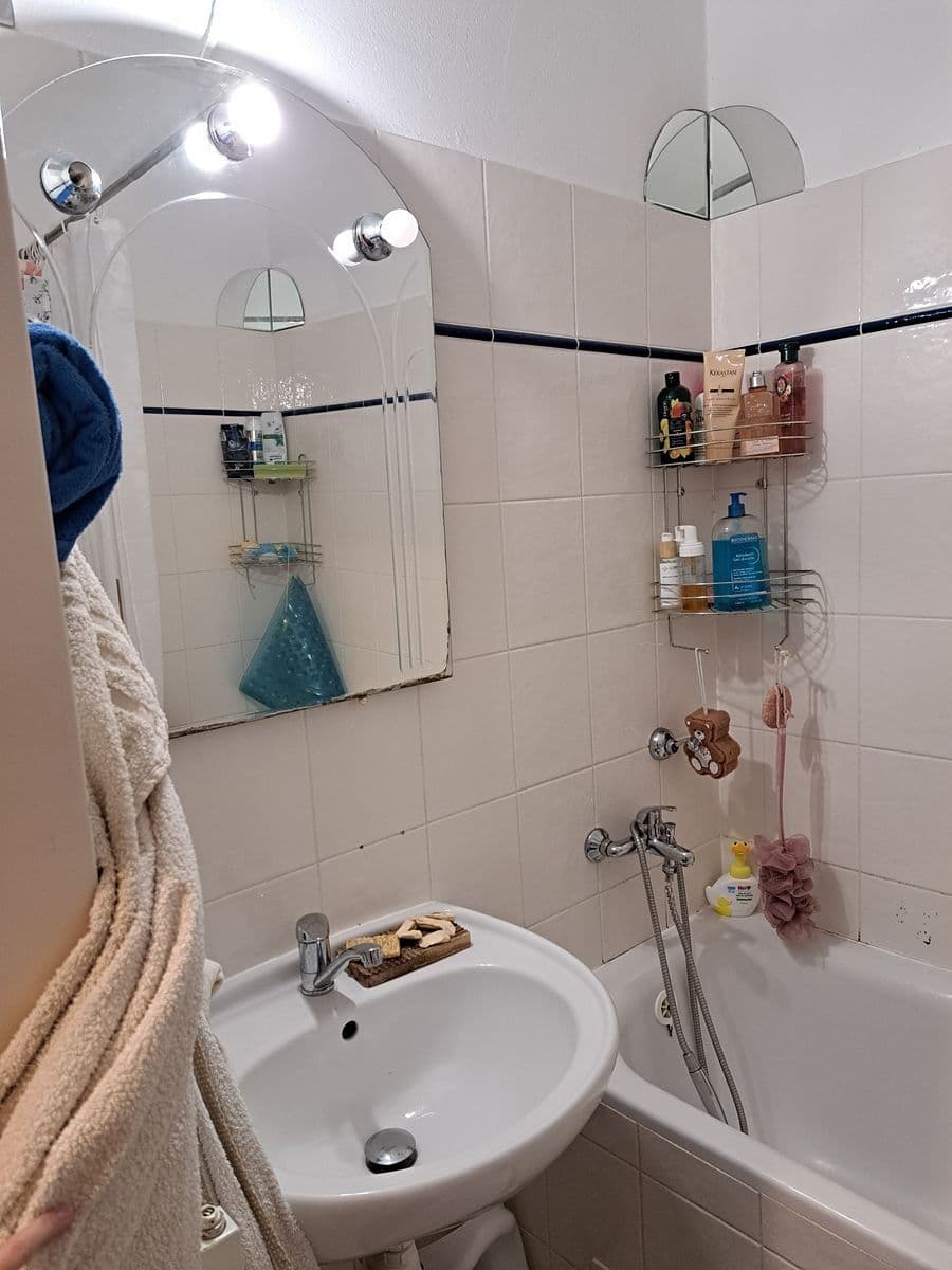 Prenájom bytu 2-izbový 70 m², Prokopa Velikého, Úvaly, Středočeský kraj Prenájom bytu 2-izbový 70 m², Prokopa Velikého, Úvaly, Středočeský kraj