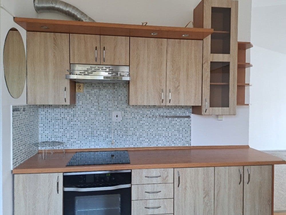 Prenájom bytu 2-izbový 70 m², Prokopa Velikého, Úvaly, Středočeský kraj Prenájom bytu 2-izbový 70 m², Prokopa Velikého, Úvaly, Středočeský kraj