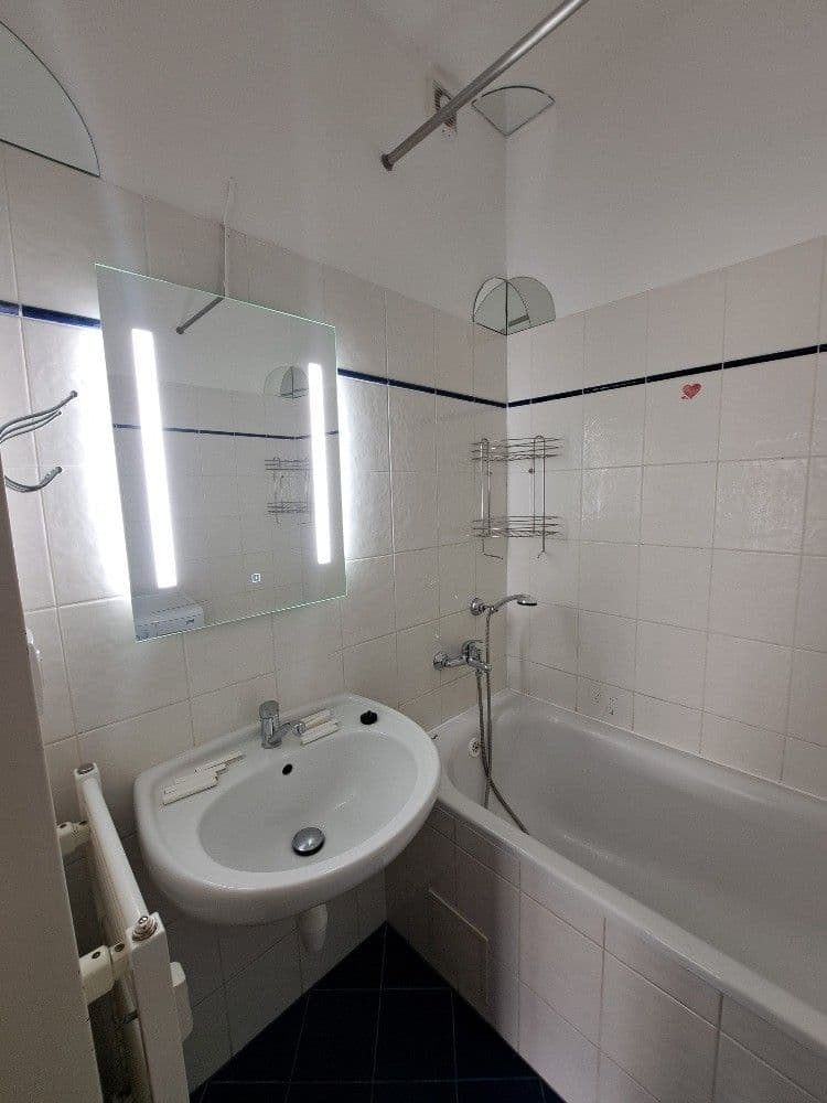 Prenájom bytu 2-izbový 70 m², Prokopa Velikého, Úvaly, Středočeský kraj Prenájom bytu 2-izbový 70 m², Prokopa Velikého, Úvaly, Středočeský kraj